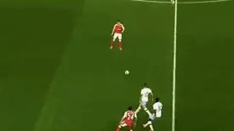 林诗栋以3-2战胜安宰贤，成功晋级WTT重庆冠军赛八强精彩瞬间